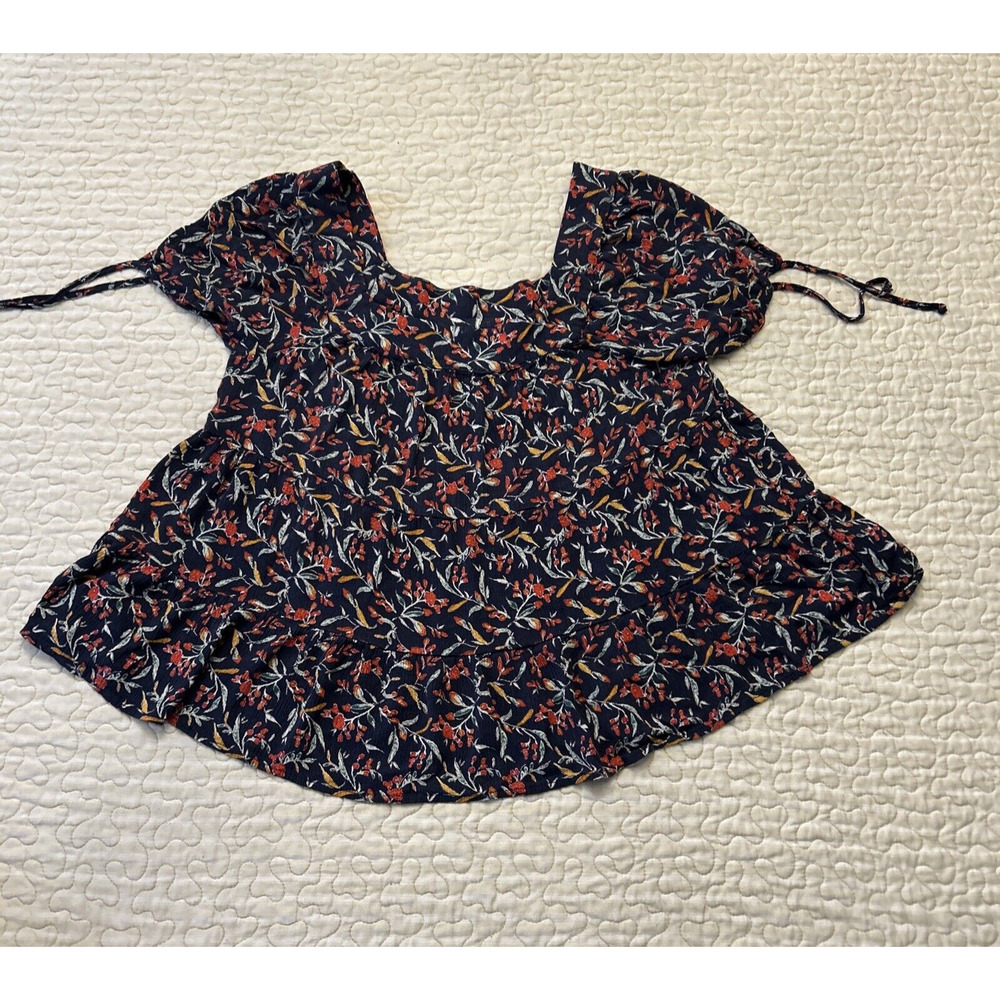LUQ Navy Womens Size Medium Floral Blouse Tiered Baby Doll Top